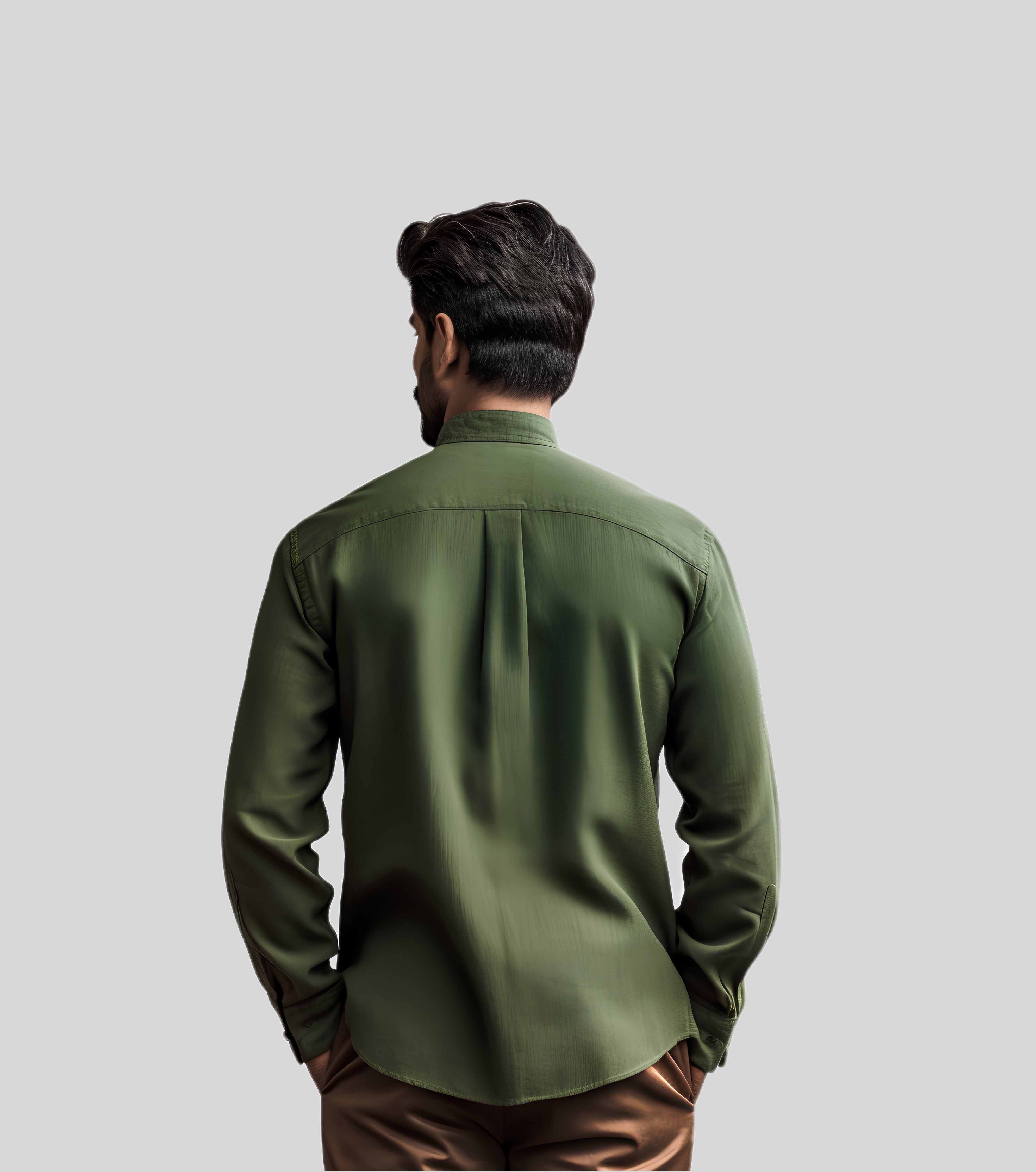 Camisa Oxford teñida verde oliva